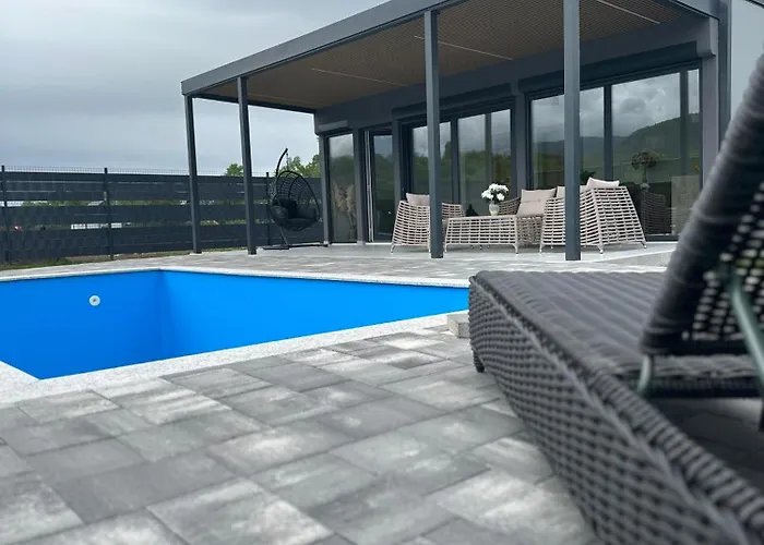 Terra Solis 1 Villa Bihac